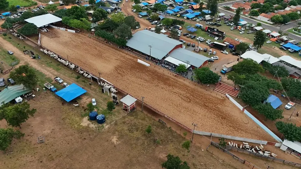 Segundo o boletim de ocorrência, equipes estavam no local quando foram chamadas por seguranças para conter uma briga.